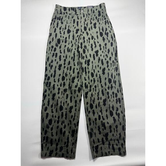 NWT Scoop Women's Leopard Print Green Black Barrel Jeans - Size 4/32" (30x31) - Picture 1 of 6